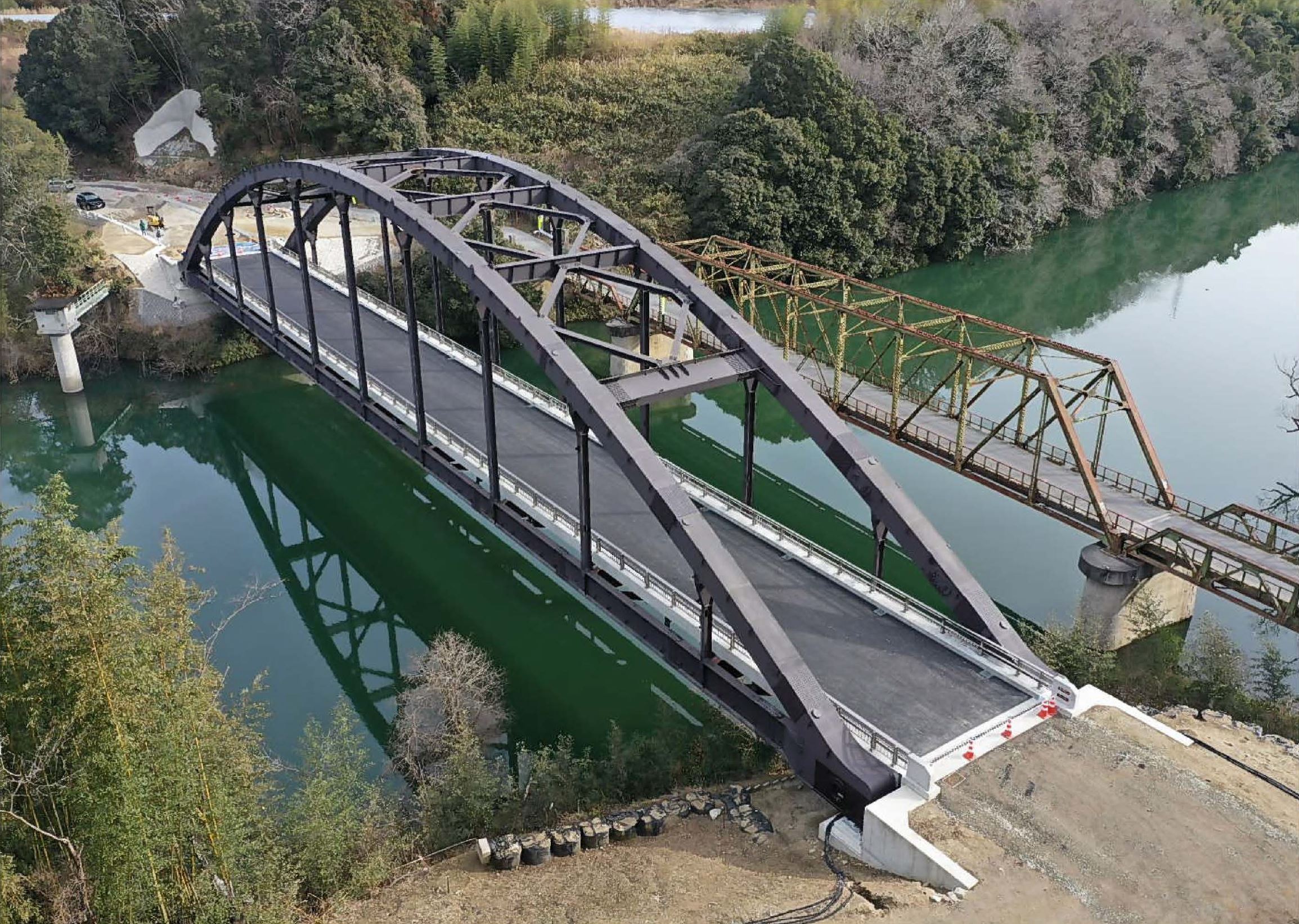 アーチ橋 | 橋梁・鉄構・海外鋼構造 | 事業紹介 | JFEエンジニアリング 株式会社